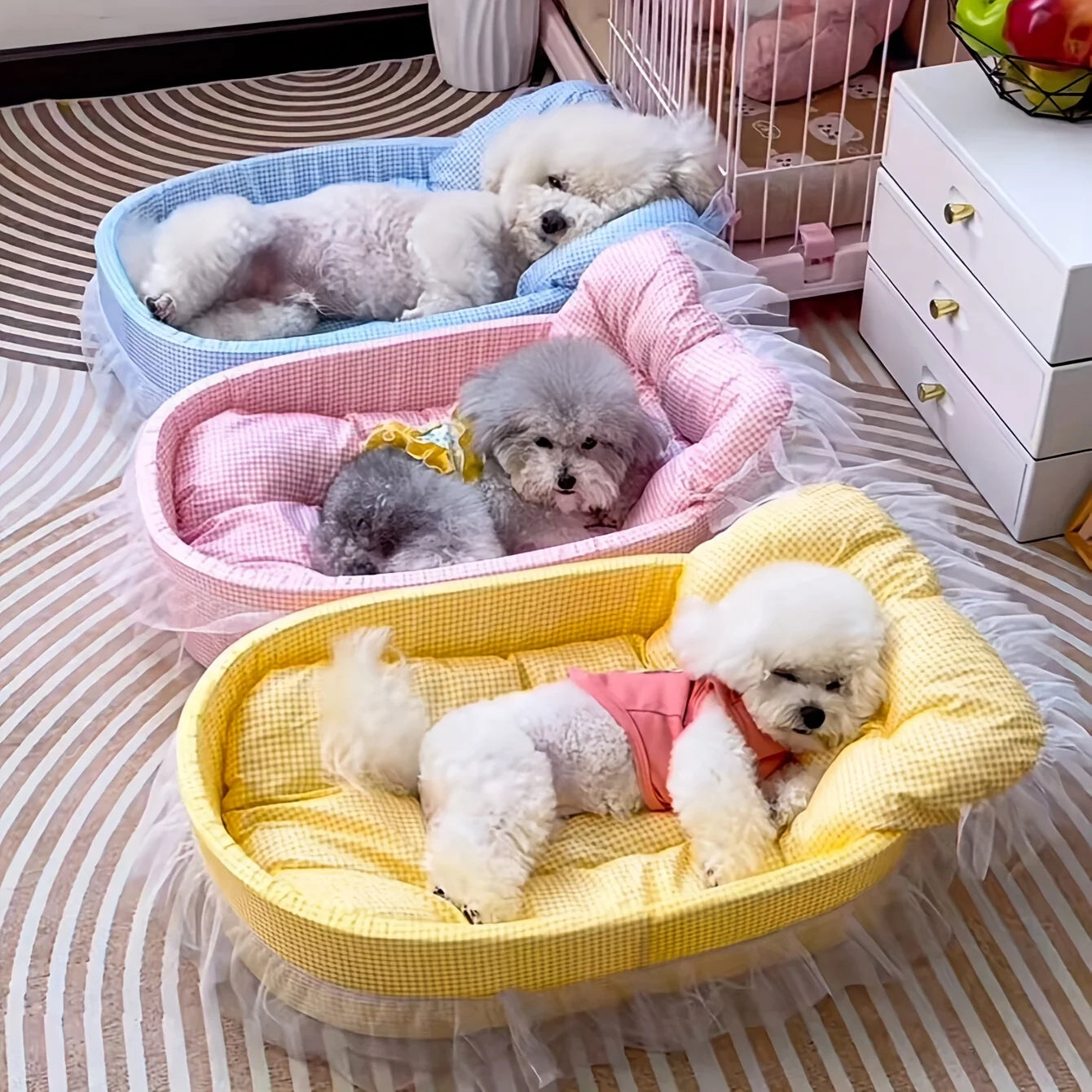 Lace-Trimmed Pet Princess Bed
