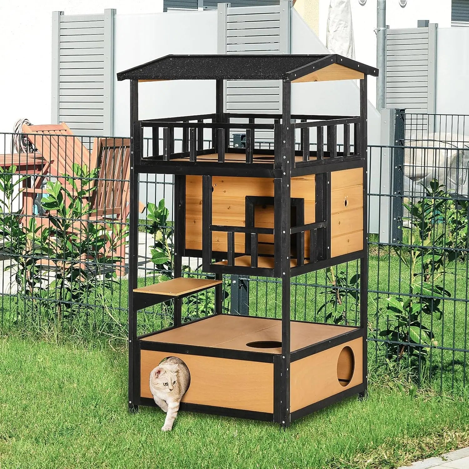 Wooden Cat Shelter