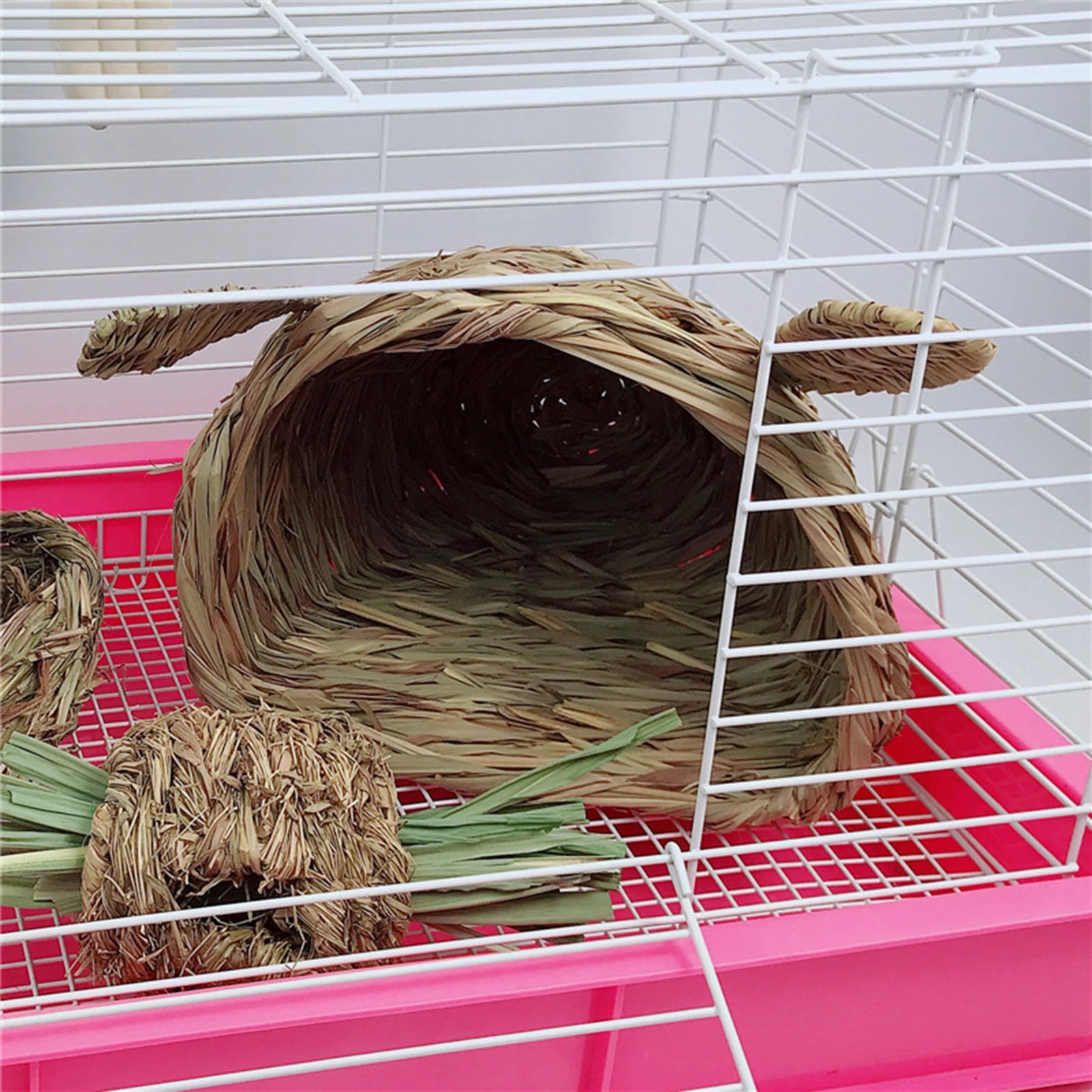 Rabbit Straw Nest House