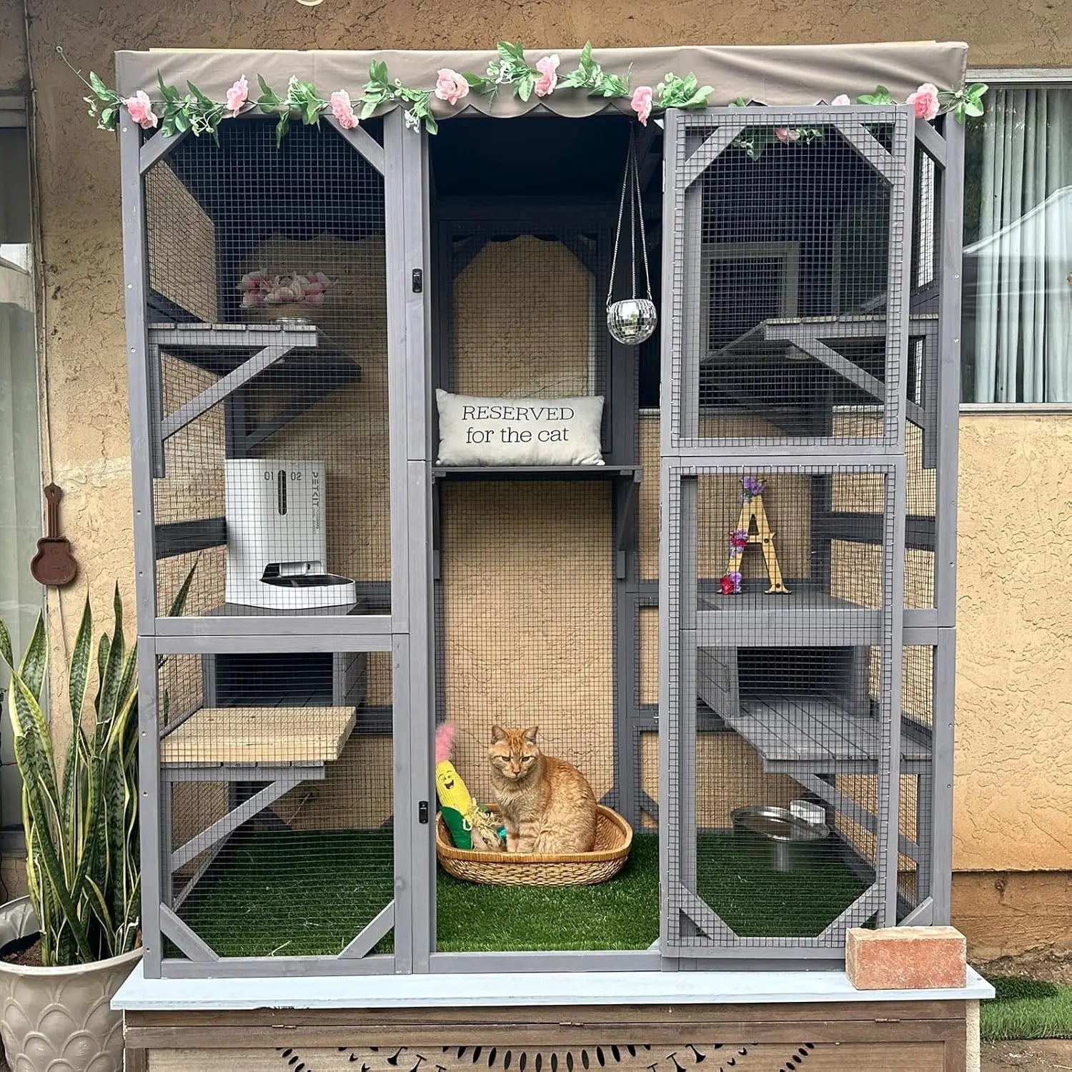 70" Wooden Cat Enclosure